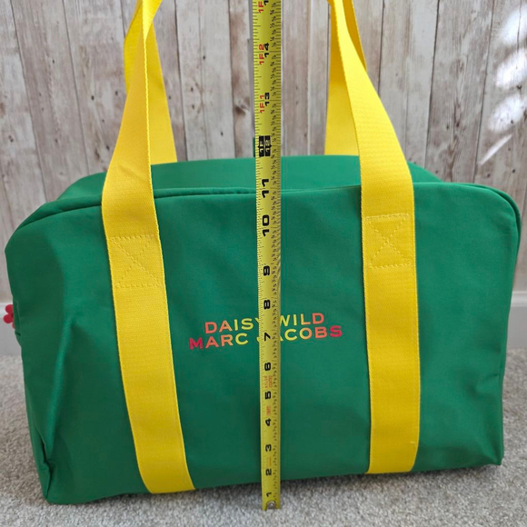 Women's Marc Jacobs Daisy Wild Duffle Bag Green Yellow Medium - Picture 4 of 8